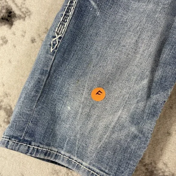 Rock Revival Yeon Denim Shorts Womens Size 26 Light Wash Bermuda Cotton Stretch - Picture 3 of 15